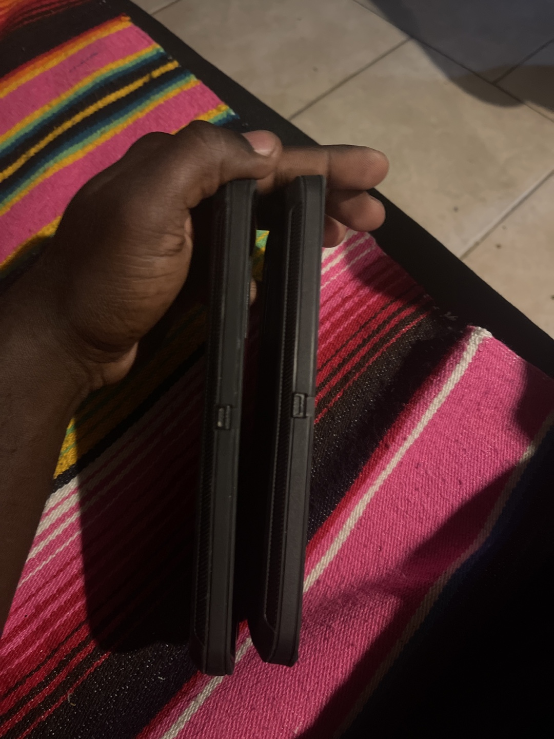 Samsung S20+ 5G - OtterBox Black Phone Case - photo 3