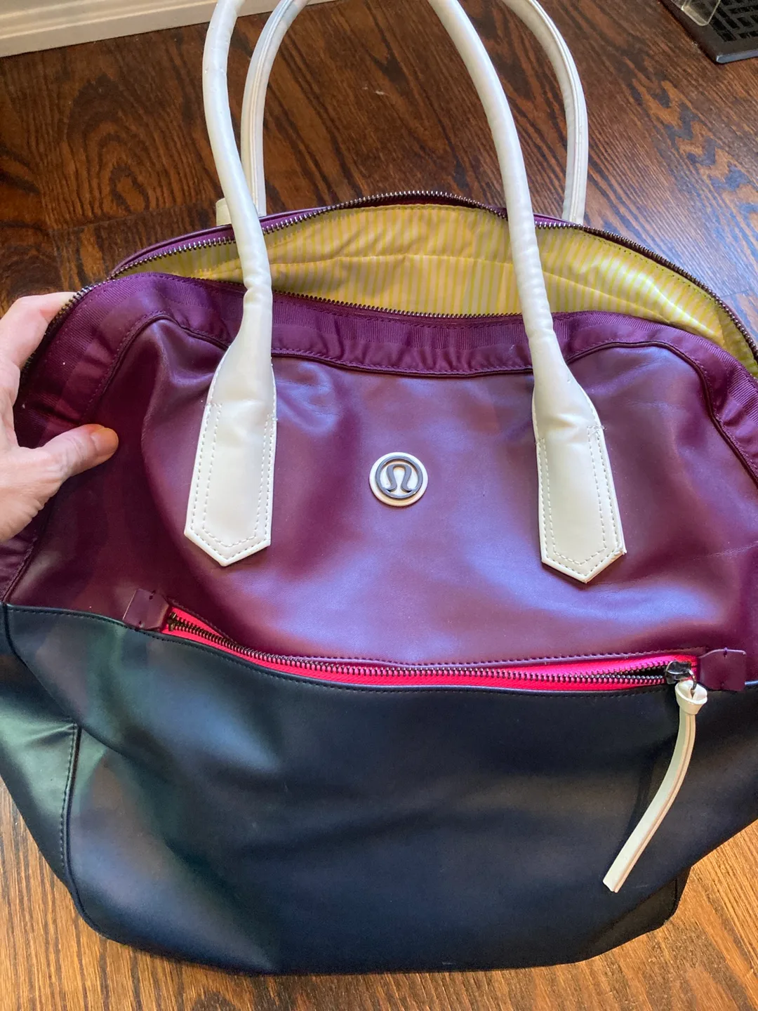 Lululemon bag image indicator(4)