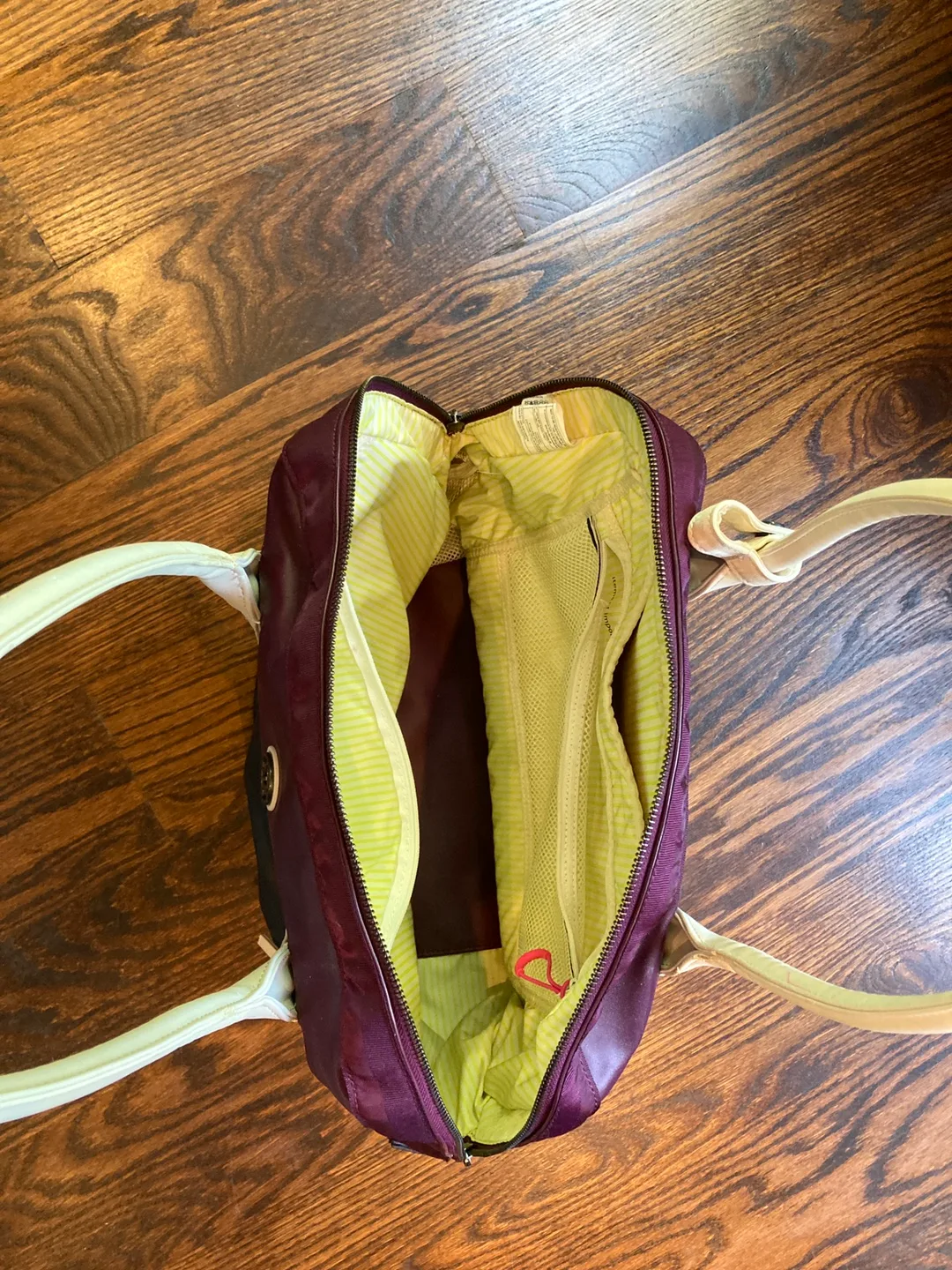 Lululemon bag image indicator(2)
