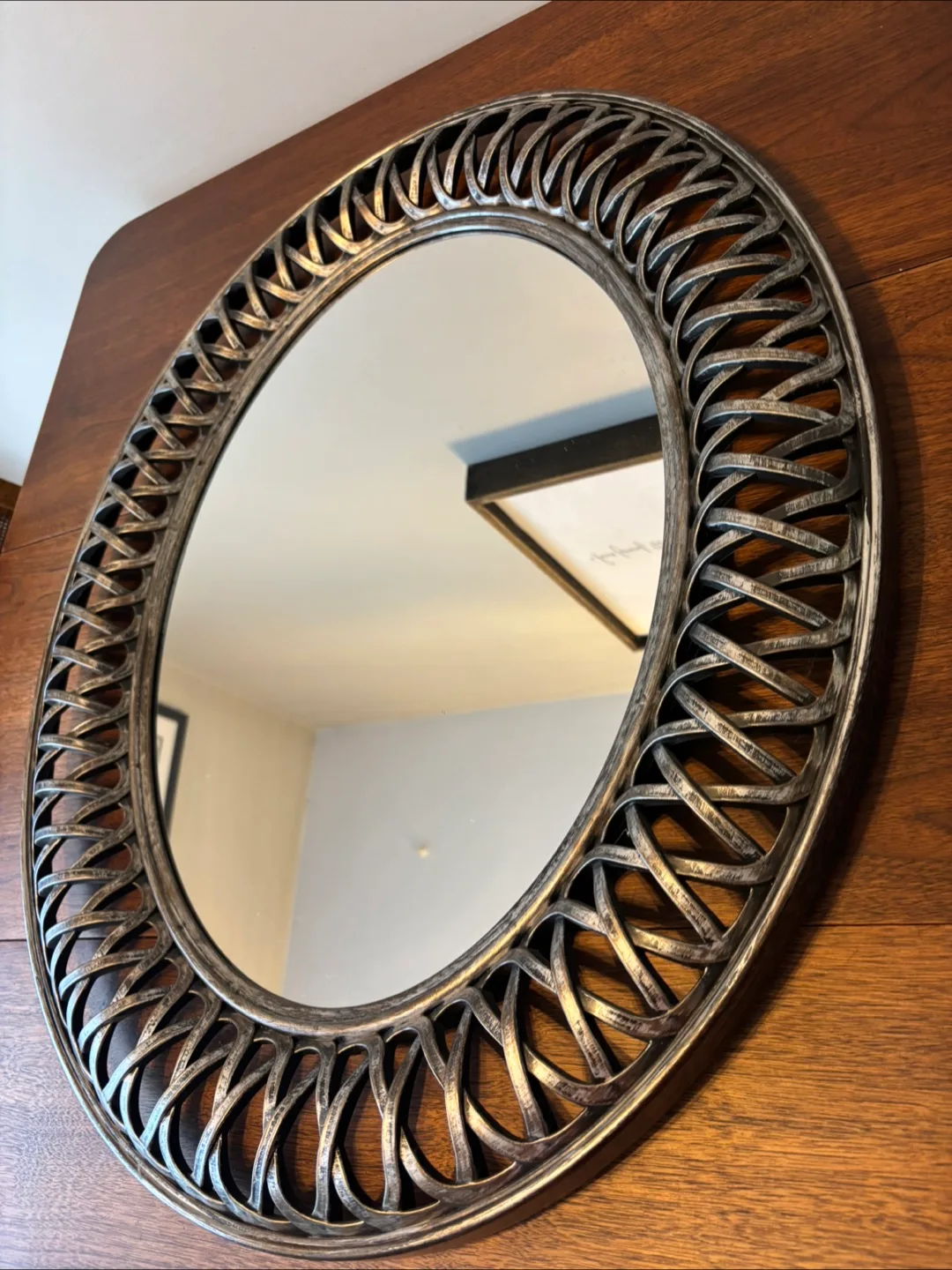 Round Silver Decorative Wall Mirror image indicator(4)