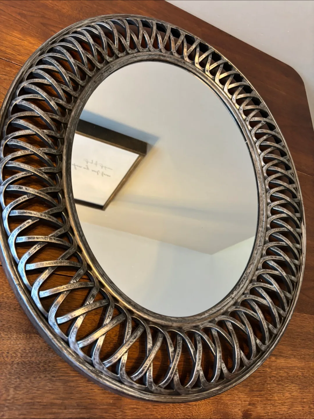 Round Silver Decorative Wall Mirror image indicator(3)