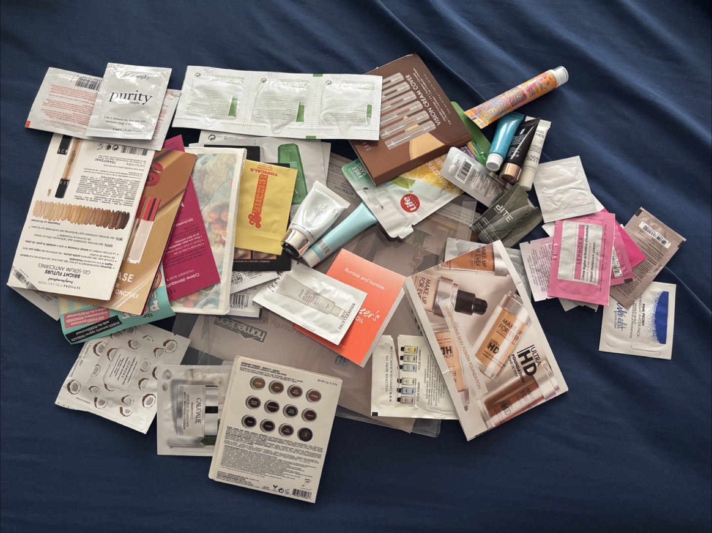 Mixed Beauty Sample Lot - photo 2