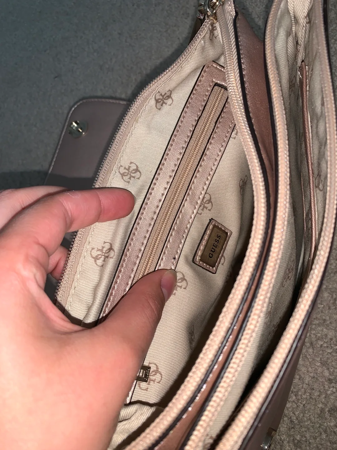 Guess Quilted Purse with Chain image indicator(6)