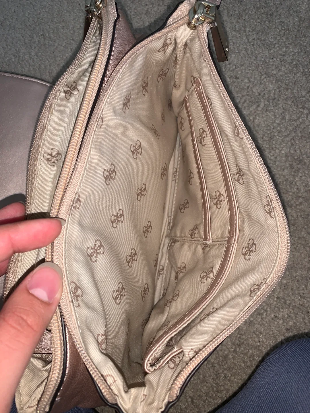 Guess Quilted Purse with Chain image indicator(8)