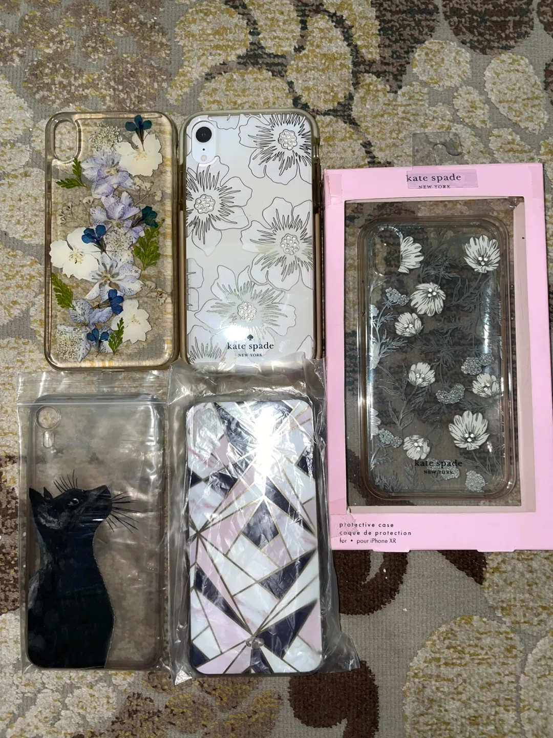 iPhone XR cases (Kate Spade + others) thumbnail