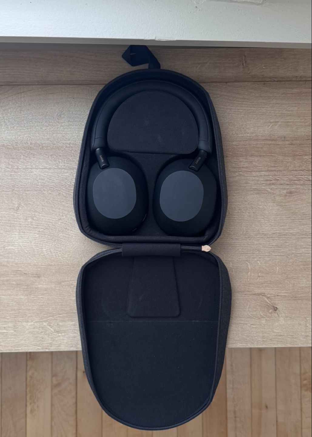 Sony XM-5 Headphones w/ Original Case - photo 2