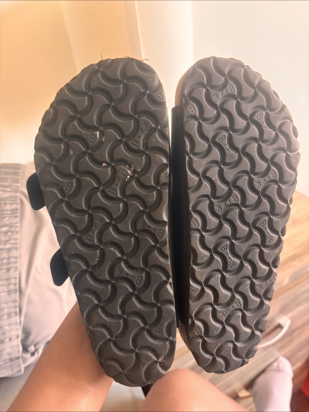 Birkenstock Arizona Black Sandals Size 35 - photo 2