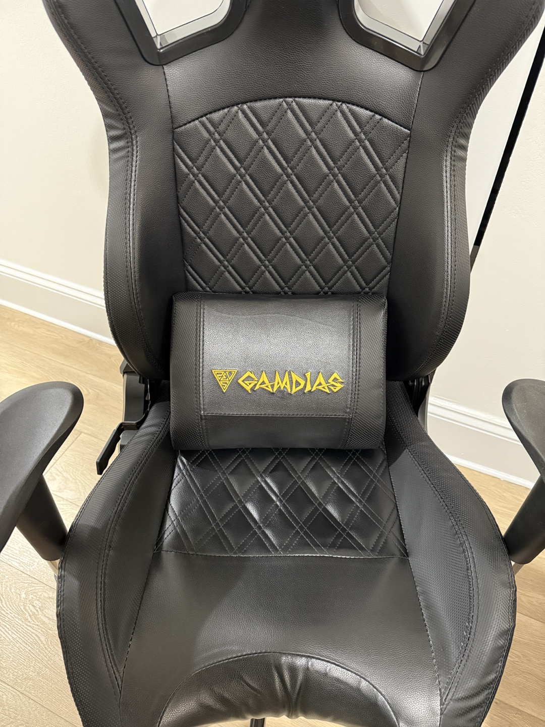 Gamdias APHRODITE EF1 Gaming Chair - photo 3