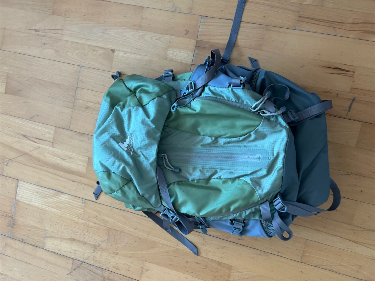 Gregory Jade 60 Backpack - Great Condition! image indicator(2)