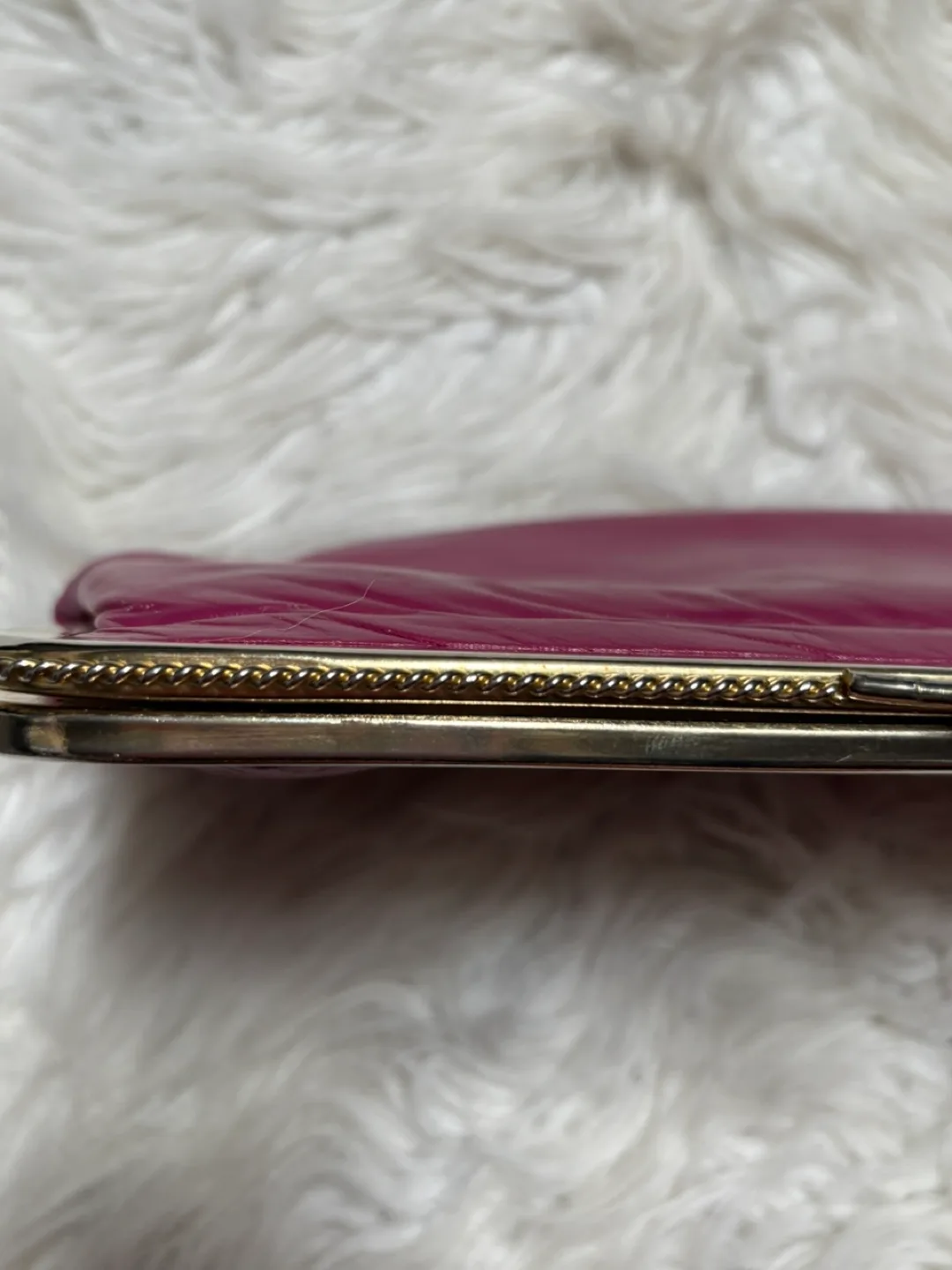 Vintage Magenta Kisslock Clutch image indicator(3)