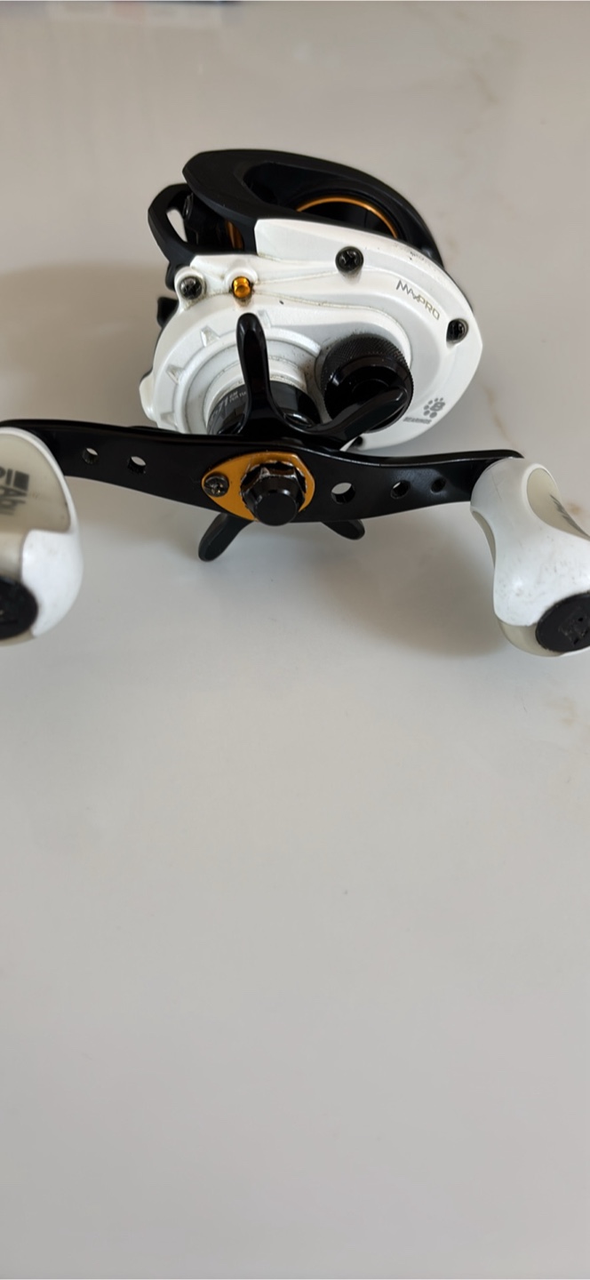 Abu Garcia Max Pro Baitcasting Reel (Left handed reel) - photo 3