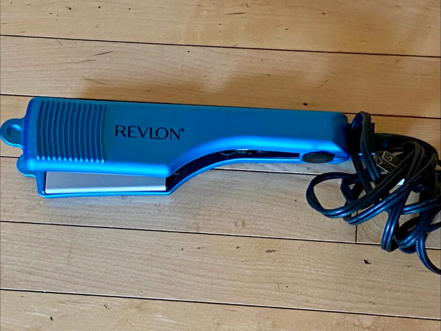 🧡 Revlon Hair Straightener - Blue thumbnail