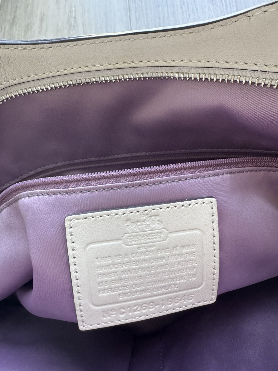 Coach White Leather Handbag - Style 19646 - photo 4