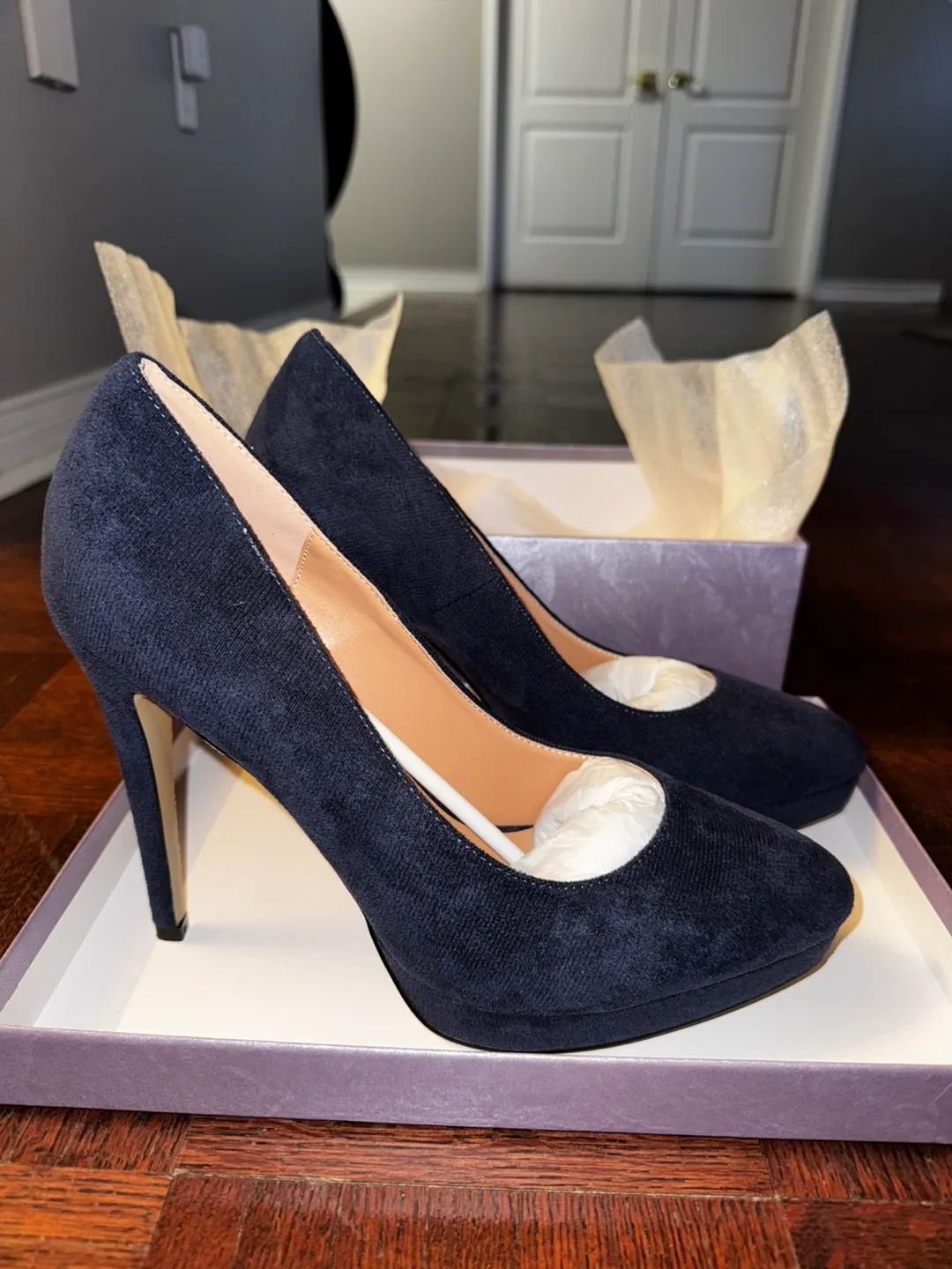 MERRORI Navy Blue Heels - US 10 image indicator(2)