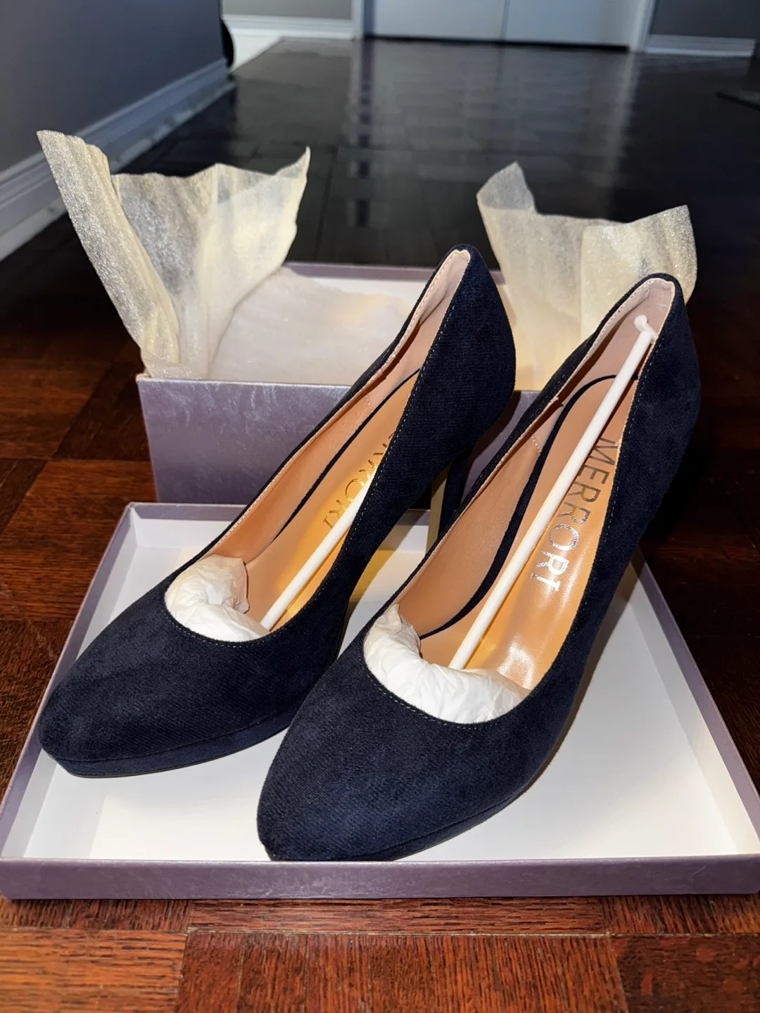 MERRORI Navy Blue Heels - US 10 thumbnail