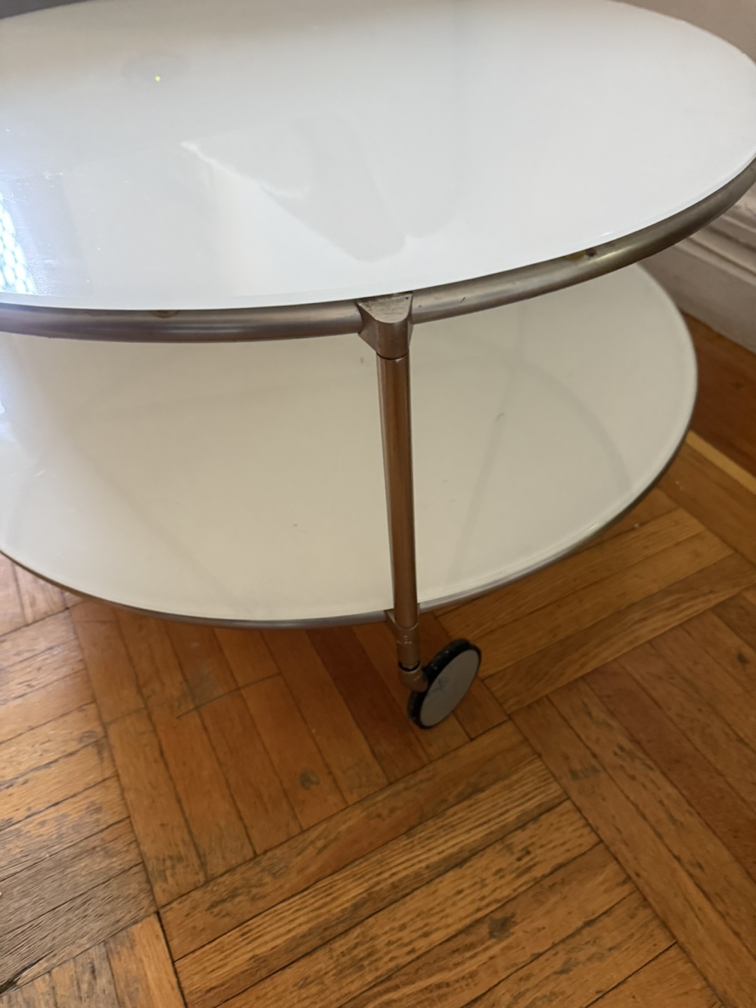 White Round Glass Top Coffee Table - photo 4