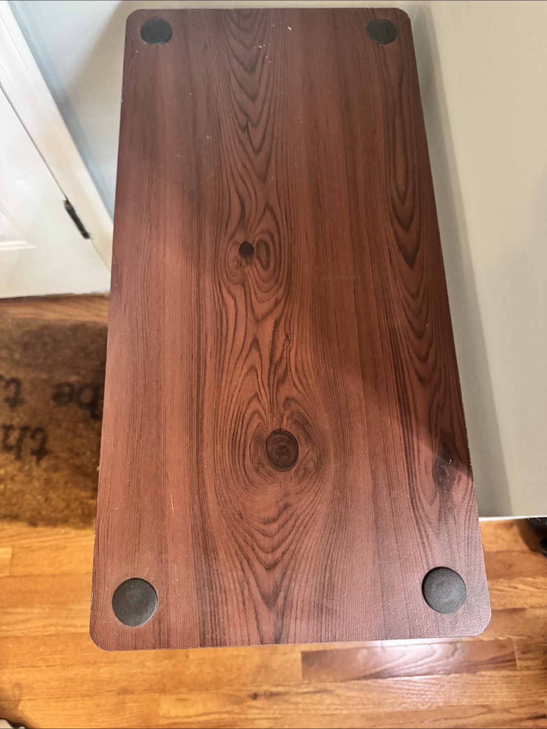 Small entry way table/book shelf - photo 2