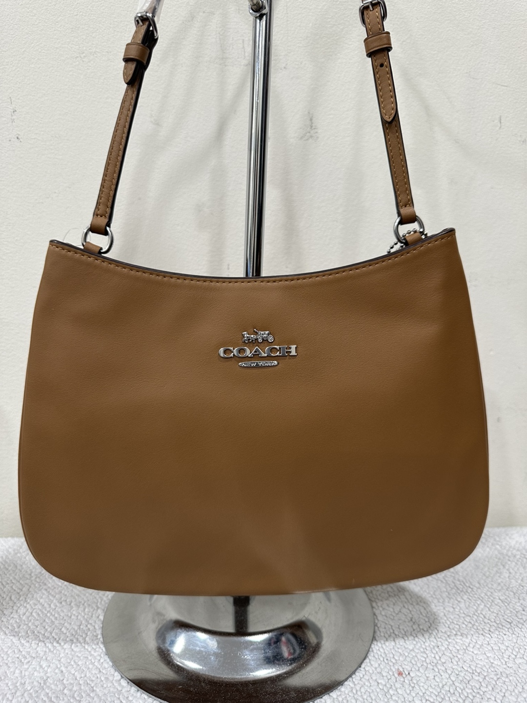 Brand New Coach  Leather Hobo Bag, Brown - photo 2