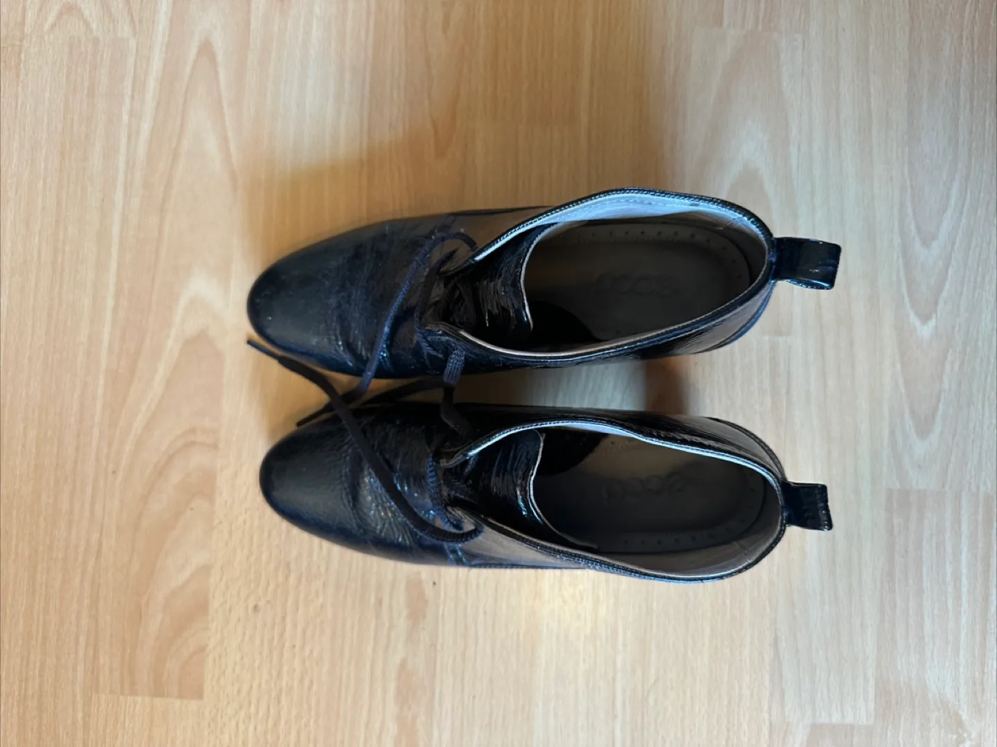 Ecco Black Patent Leather Ankle Boots image indicator(2)