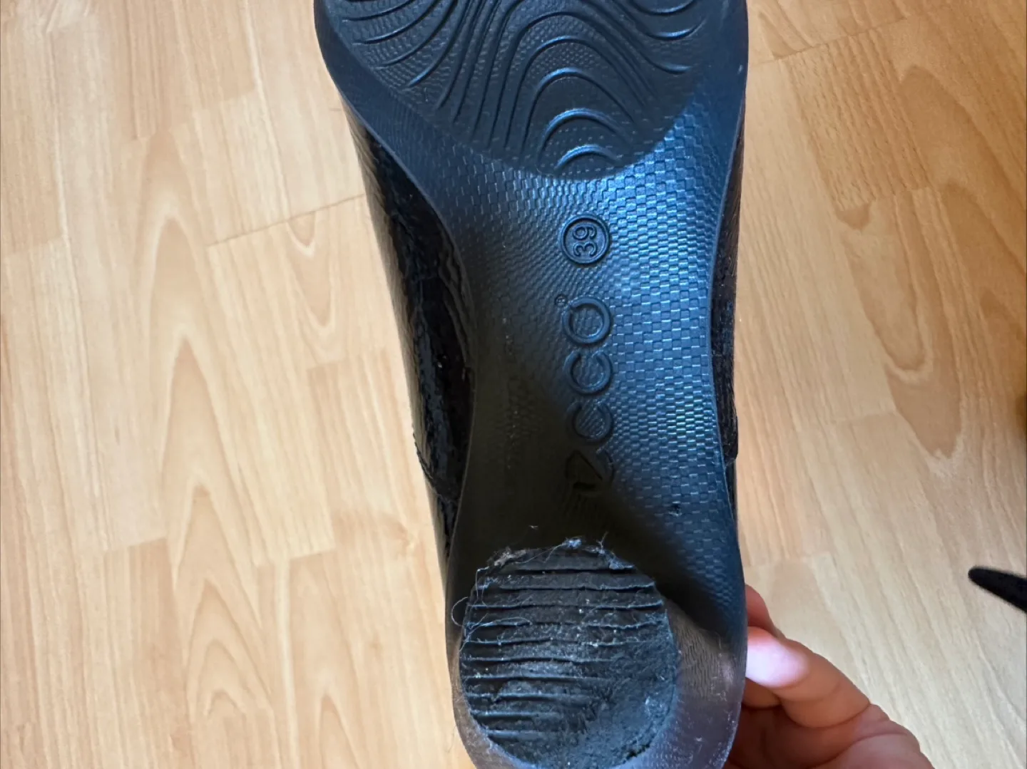 Ecco Black Patent Leather Ankle Boots image indicator(3)