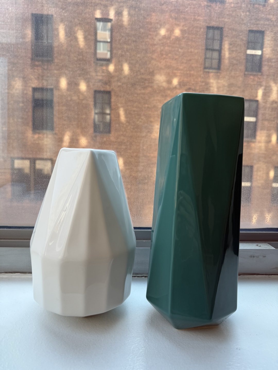 West Elm Set of 2 Modern Vases - White & Green - photo 2