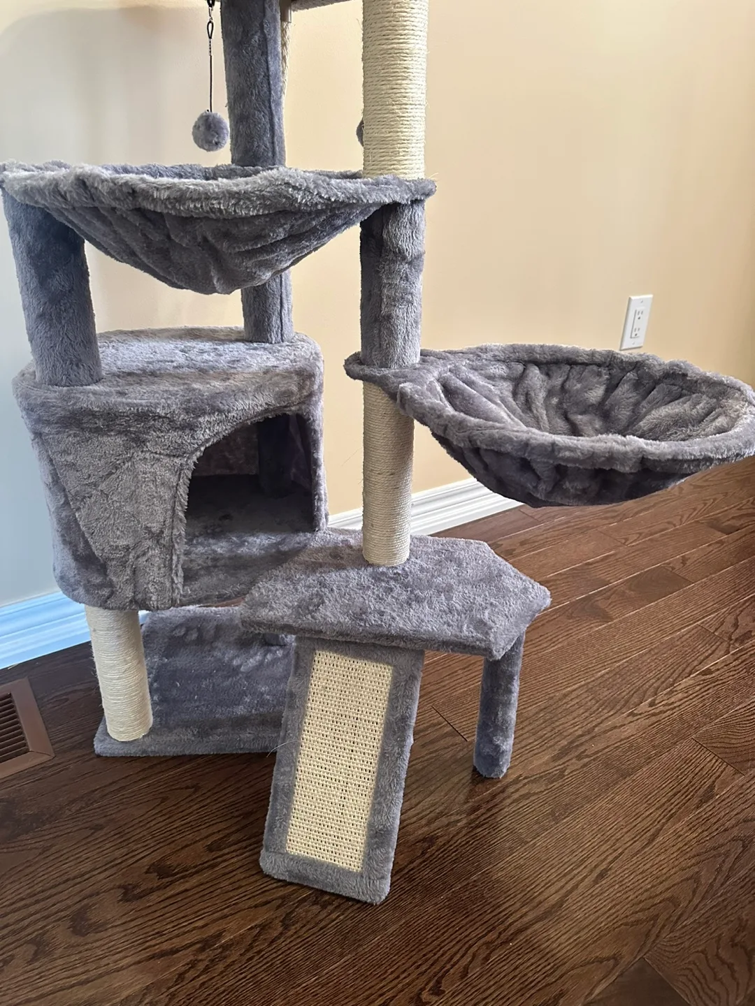 Cat Tree / Cat Tower thumbnail