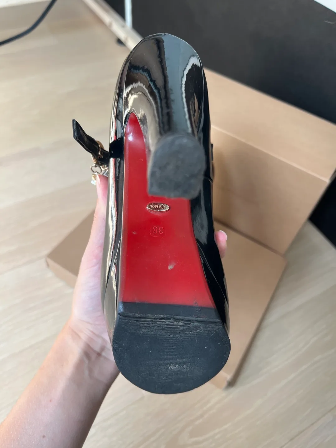 Black Heels - Size 38 US 7.5 image indicator(3)