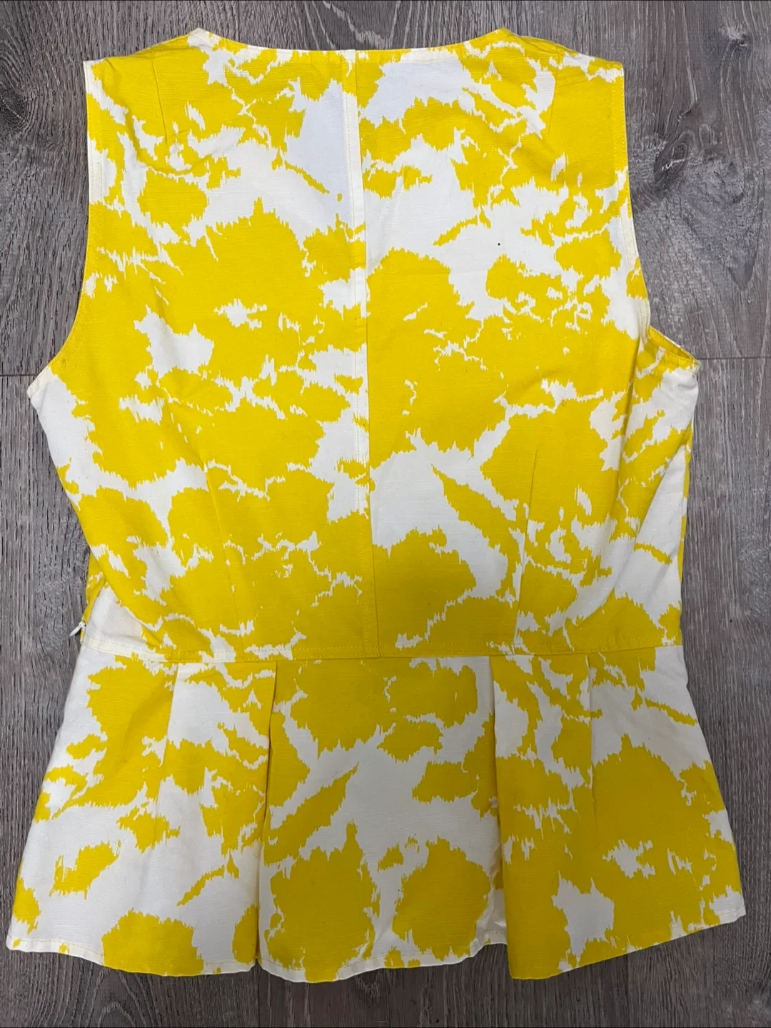 Gap Designed & Crafted Yellow/White Top - Size 2 image indicator(3)