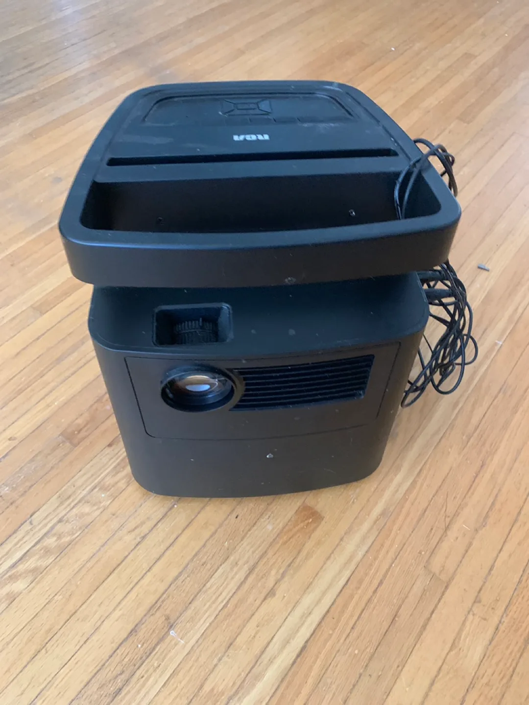 RCA Karaoke Machine and projector with 2 Microphones image indicator(2)