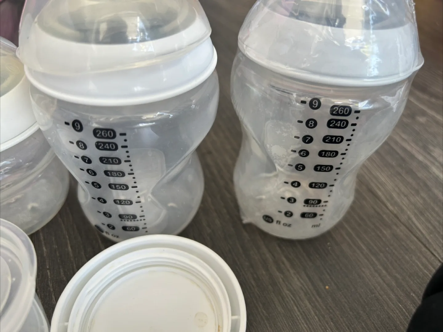Tommee Tippee Baby Bottles with Insulated Carrier image indicator(3)