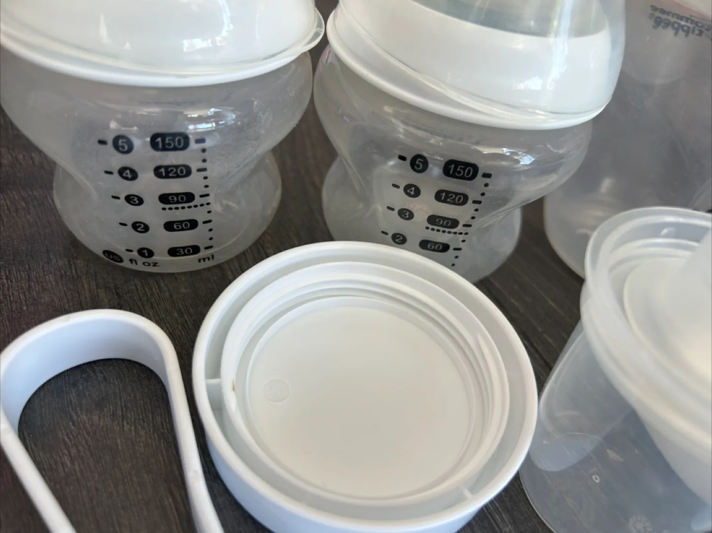 Tommee Tippee Baby Bottles with Insulated Carrier image indicator(4)