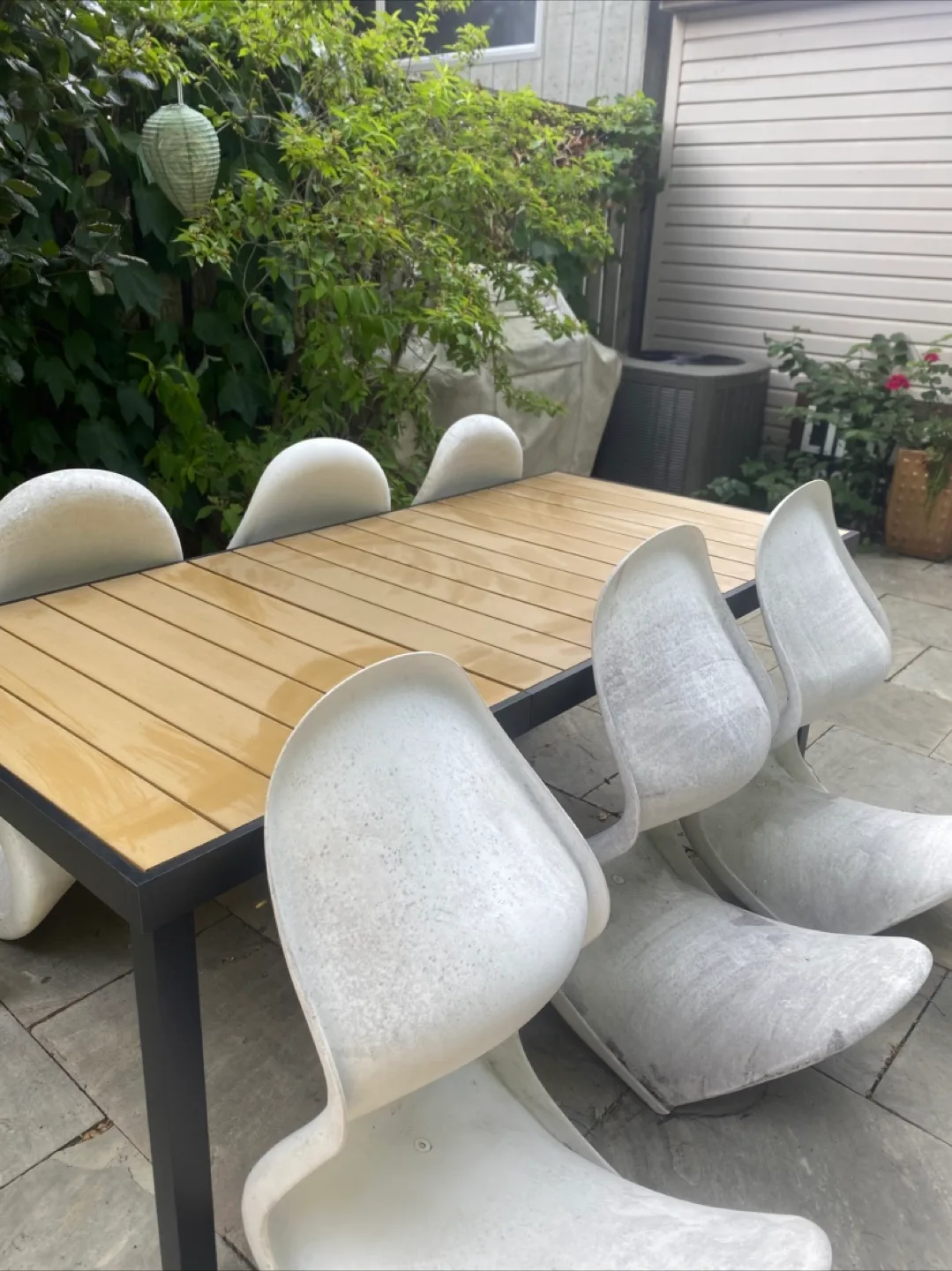 8 white Vitra Panton patio chairs image indicator(5)