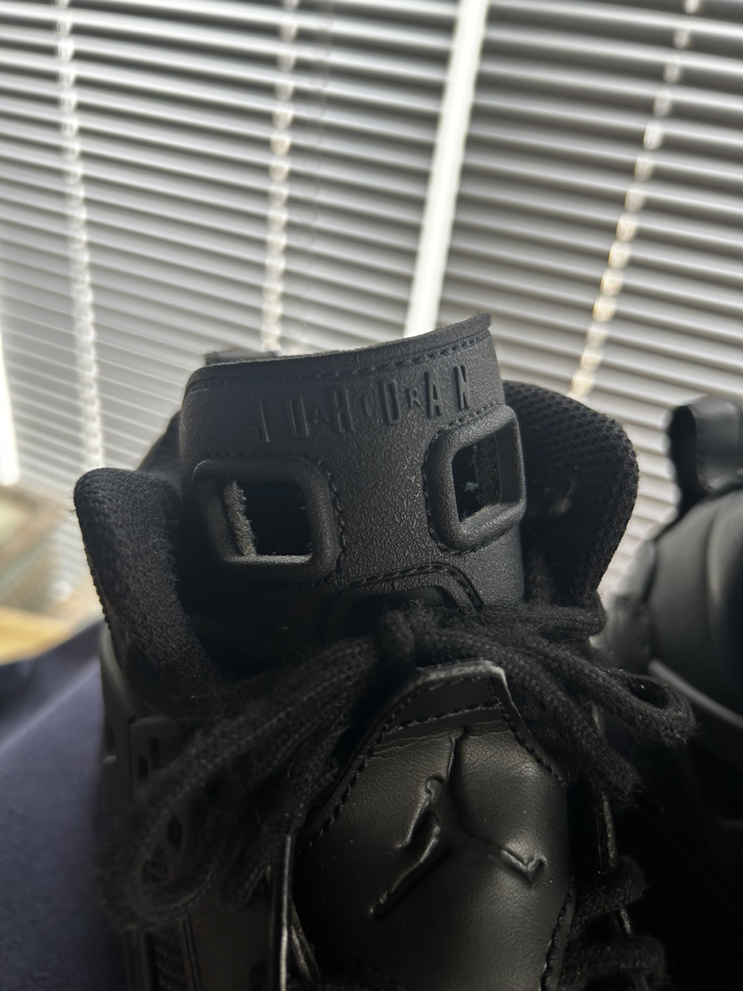 Jordan Spizike Black (SIZE YOUTH 4) - photo 2