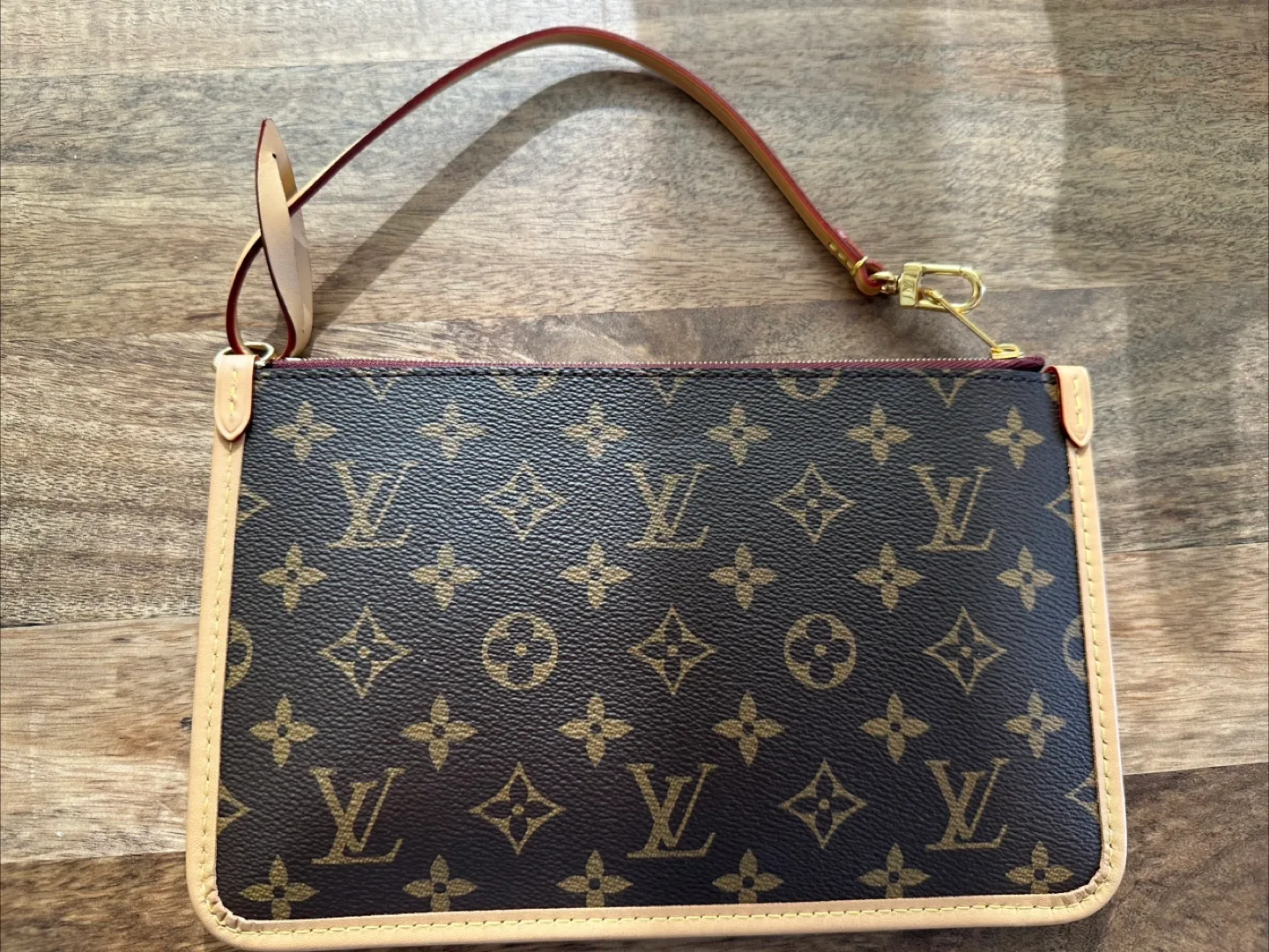 Louis Vuitton Pochette Accessoires thumbnail