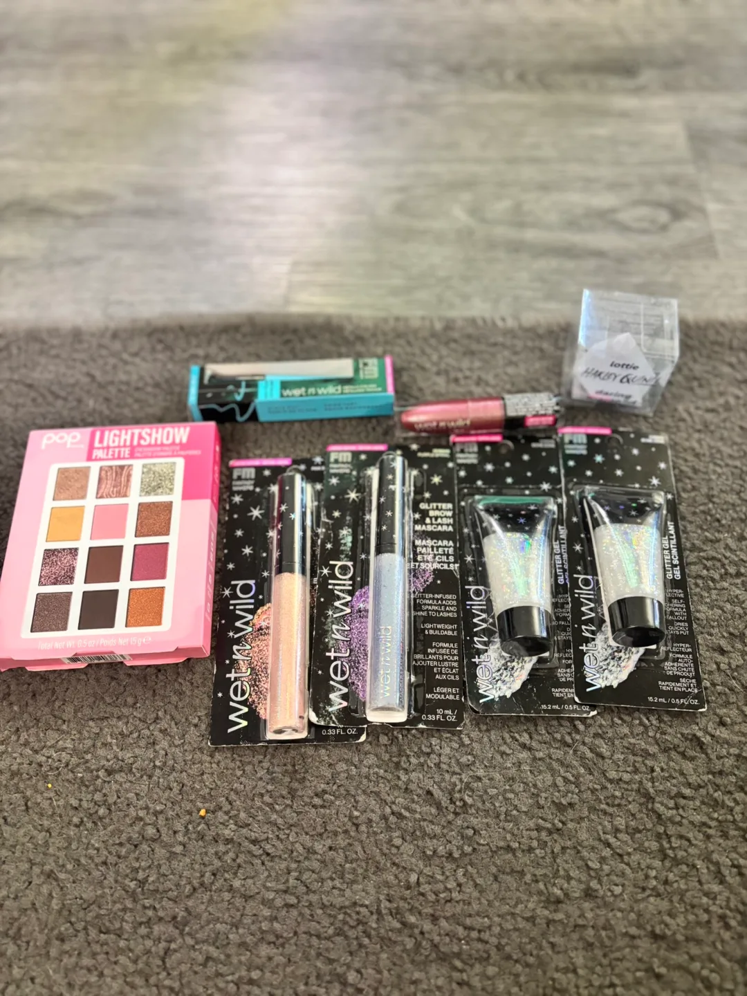 Wet n Wild & Pop Beauty Makeup Lot #5 - New image indicator(2)
