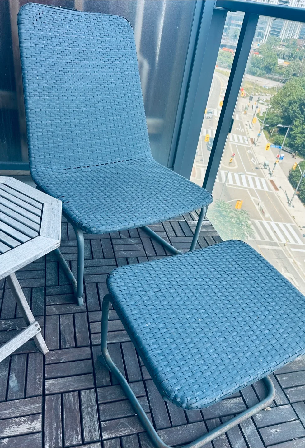 Patio lounge chair + matching foot stool image indicator(2)