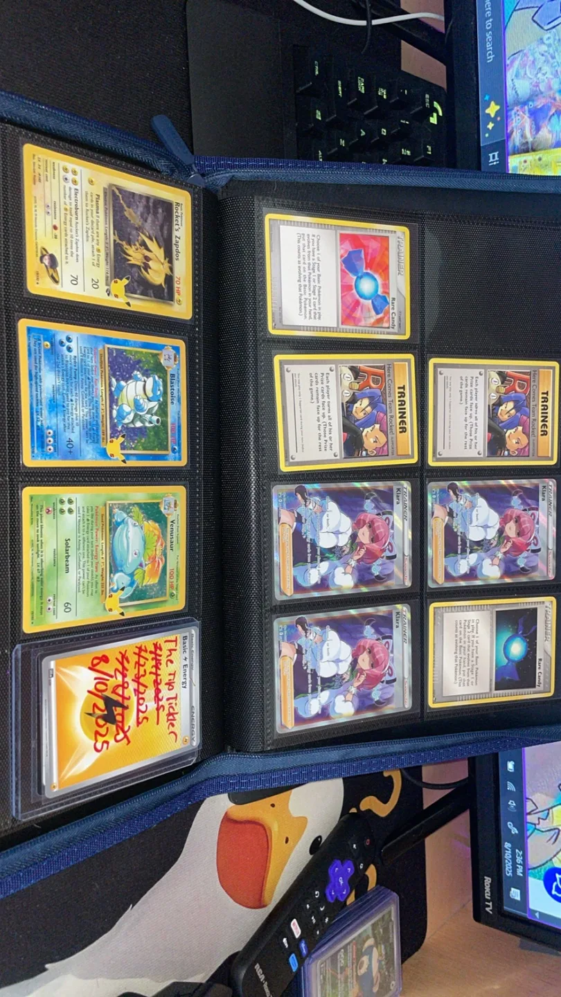 Pokemon Card Binder Collection image indicator(6)