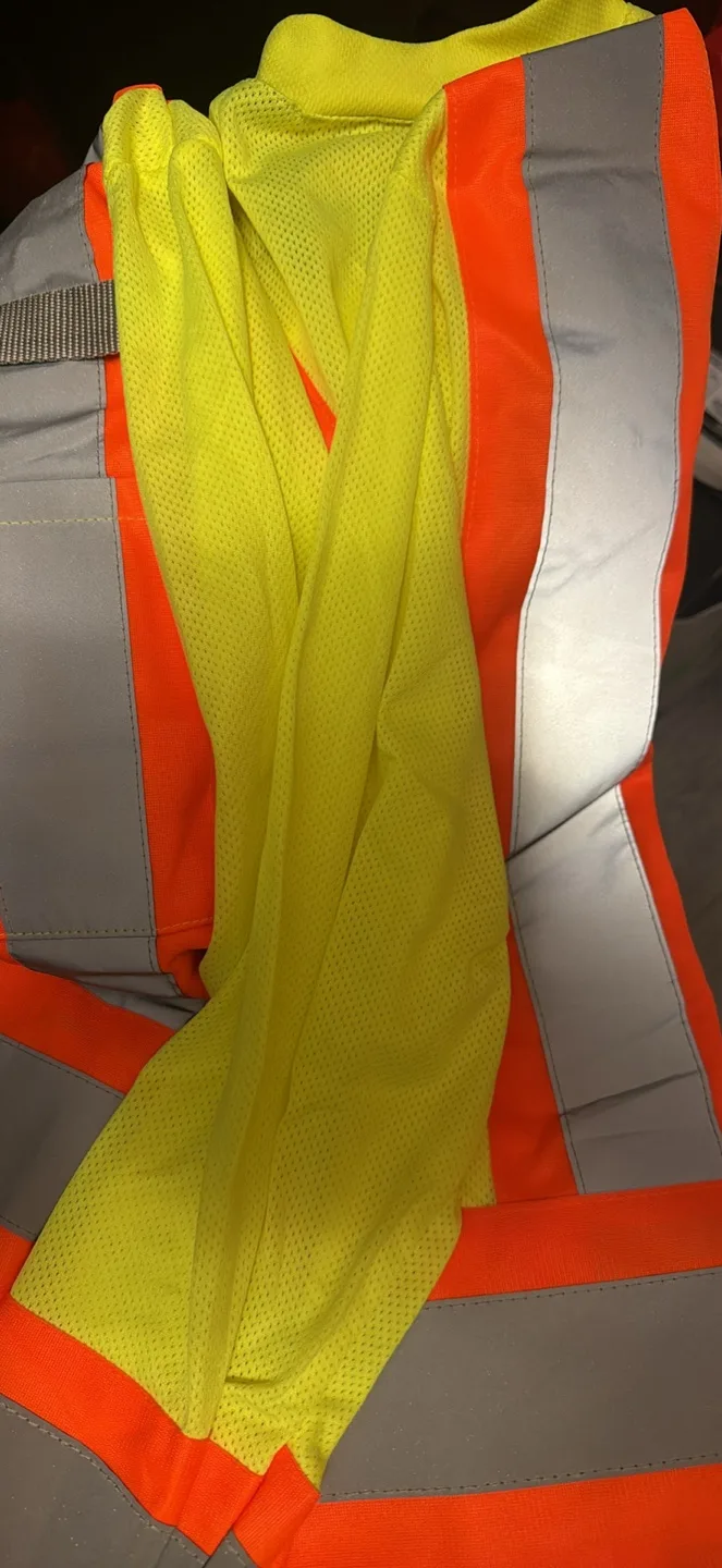 Pioneer Safety Vest - Size Large image indicator(2)