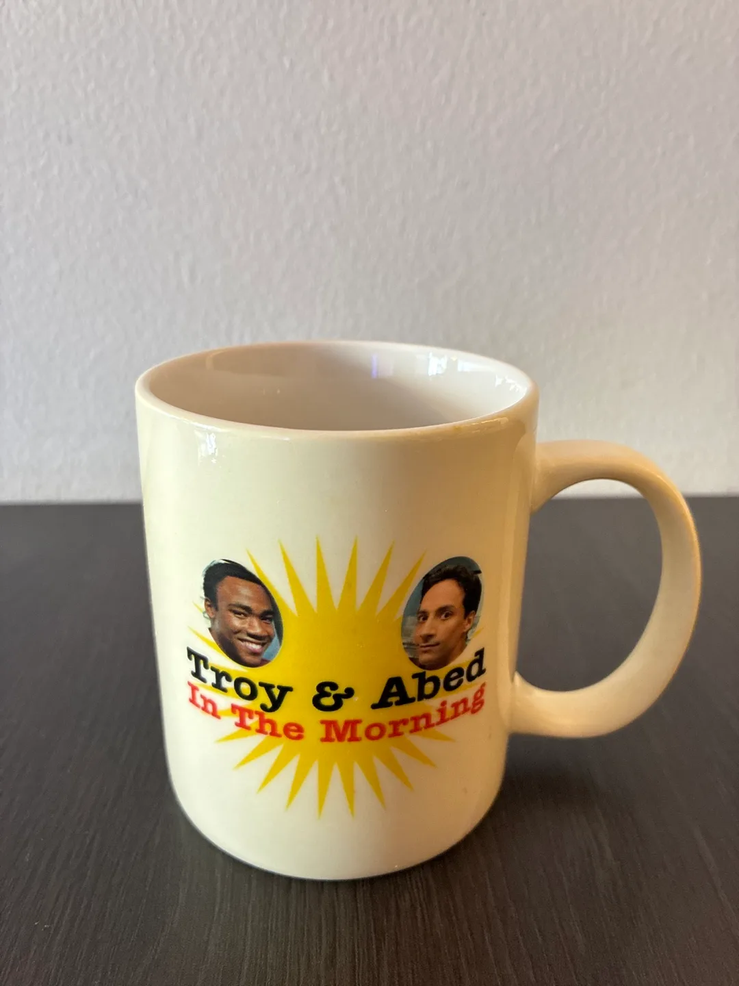 Community Season 3 DVD & Troy and Abed Mug image indicator(2)