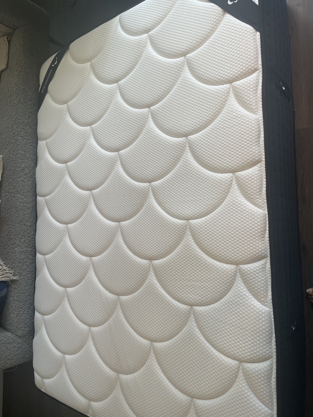 New Dreamcloud Hybrid Premier Mattresss 14inch full size - photo 5