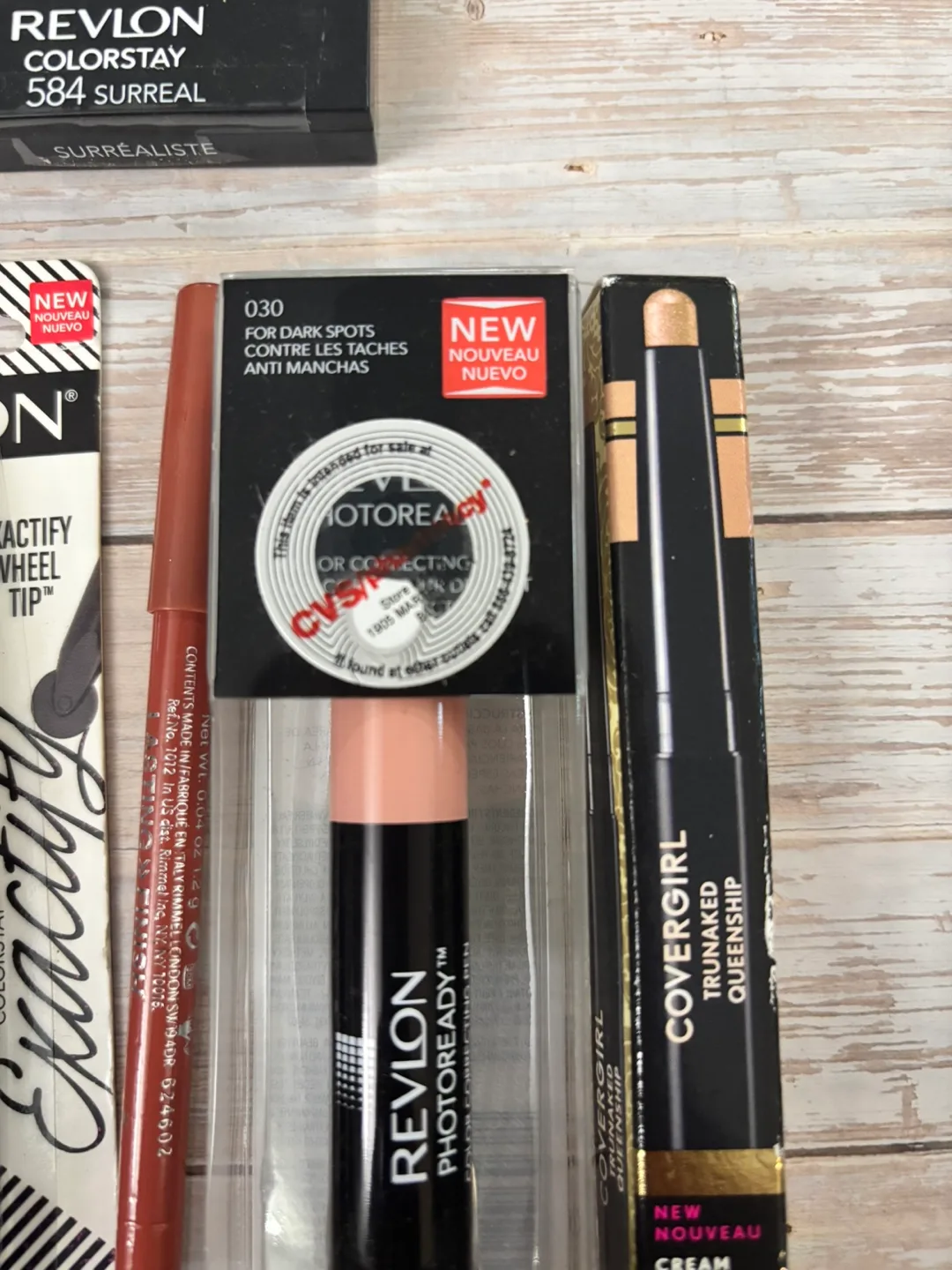 New Revlon & Covergirl Makeup Bundle#6 image indicator(2)