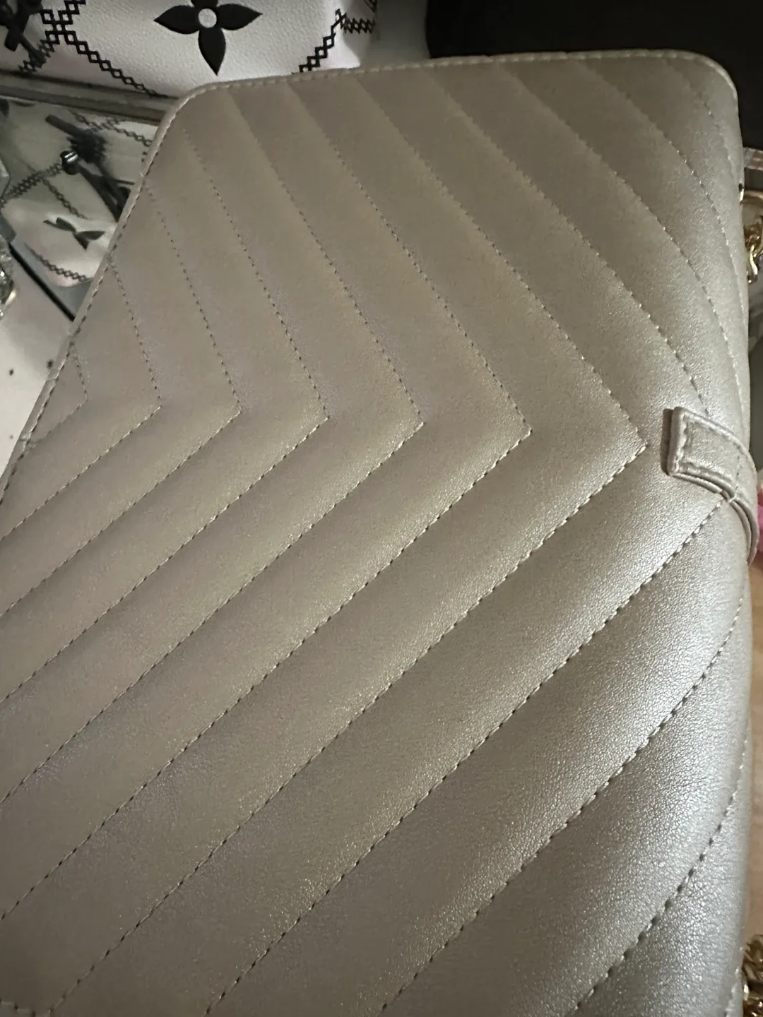 Saint Laurent YSL Beige Leather Shoulder Bag image indicator(2)