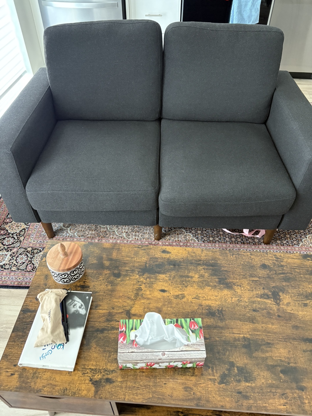 Cozey loveseat - photo 5