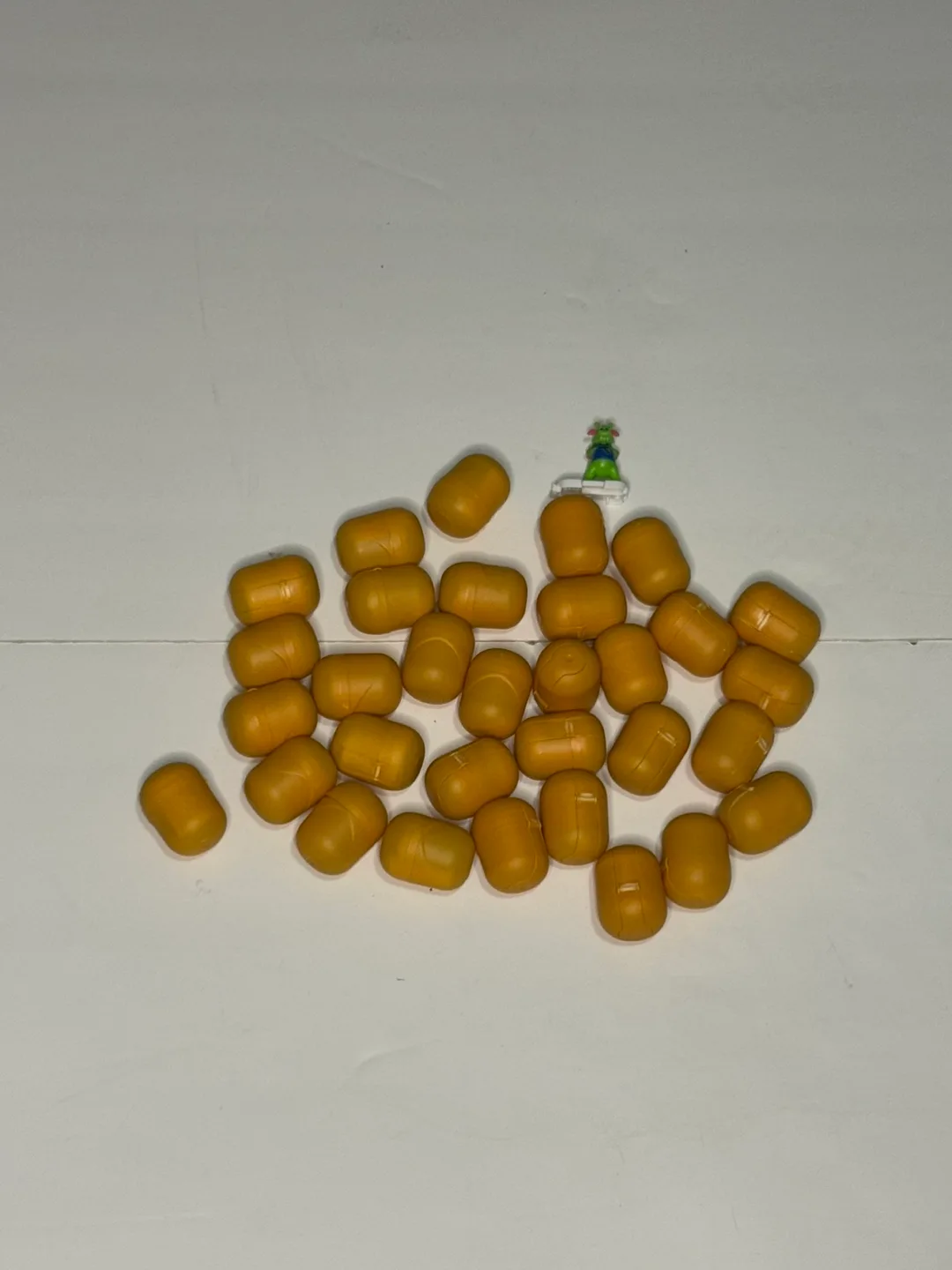 Kinder Surprise Marvel Toy Figures thumbnail