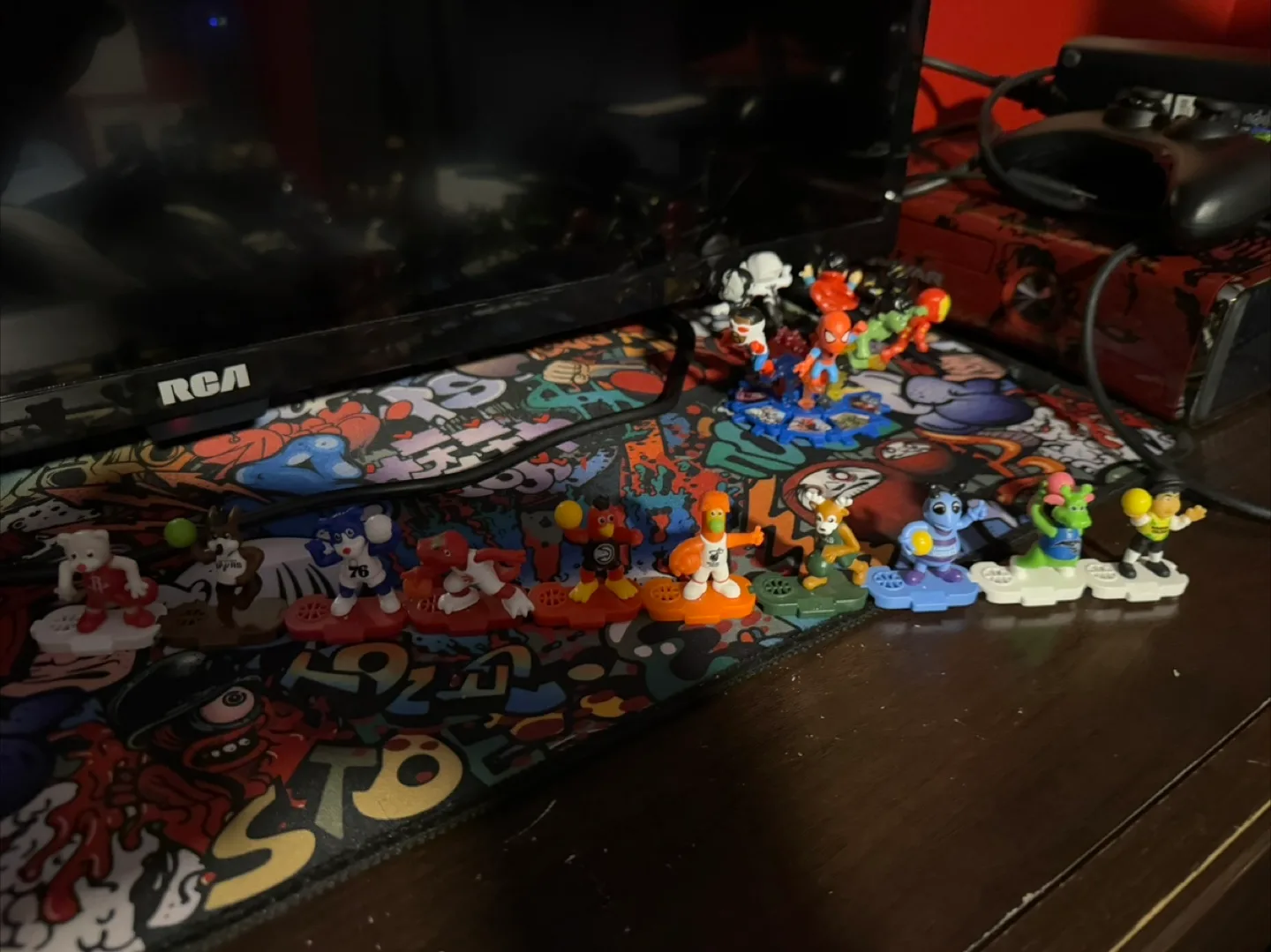 Kinder Surprise Marvel Toy Figures image indicator(3)