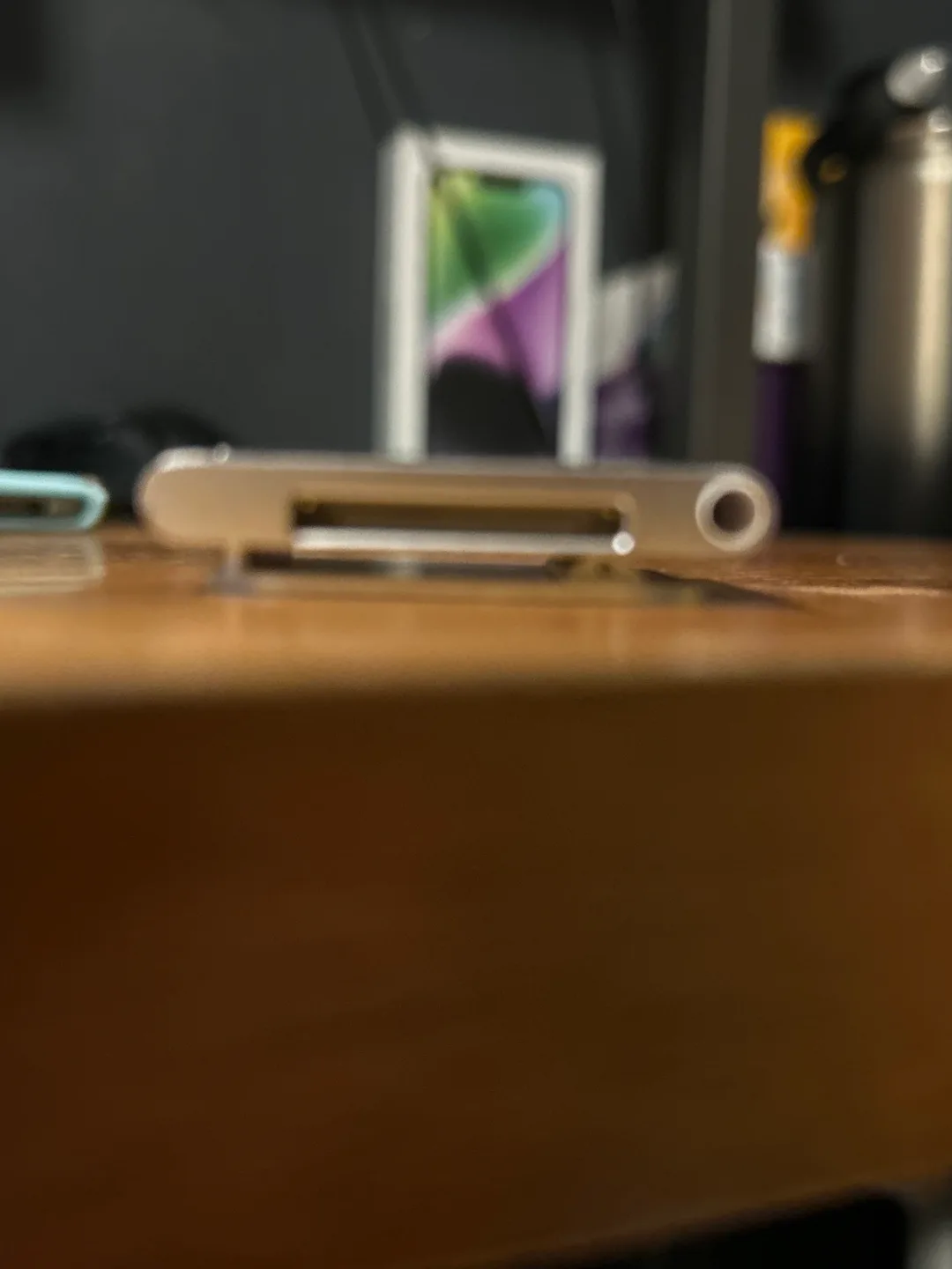 Apple iPod Nano 6th Generation Silver image indicator(4)