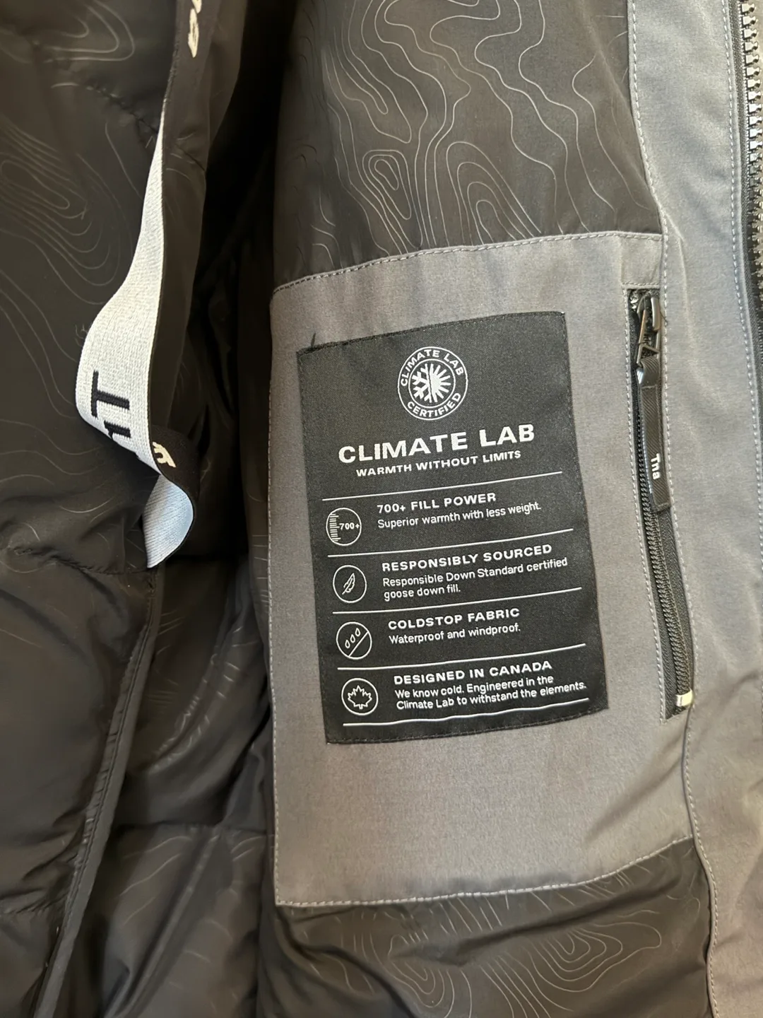 Aritzia Tna - The Powder Parka Long image indicator(8)