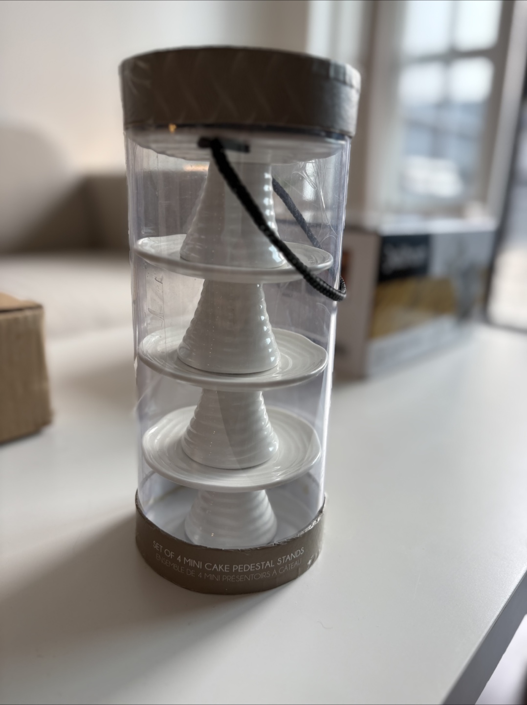 Set of 4 Mini Cake Pedestal Stands