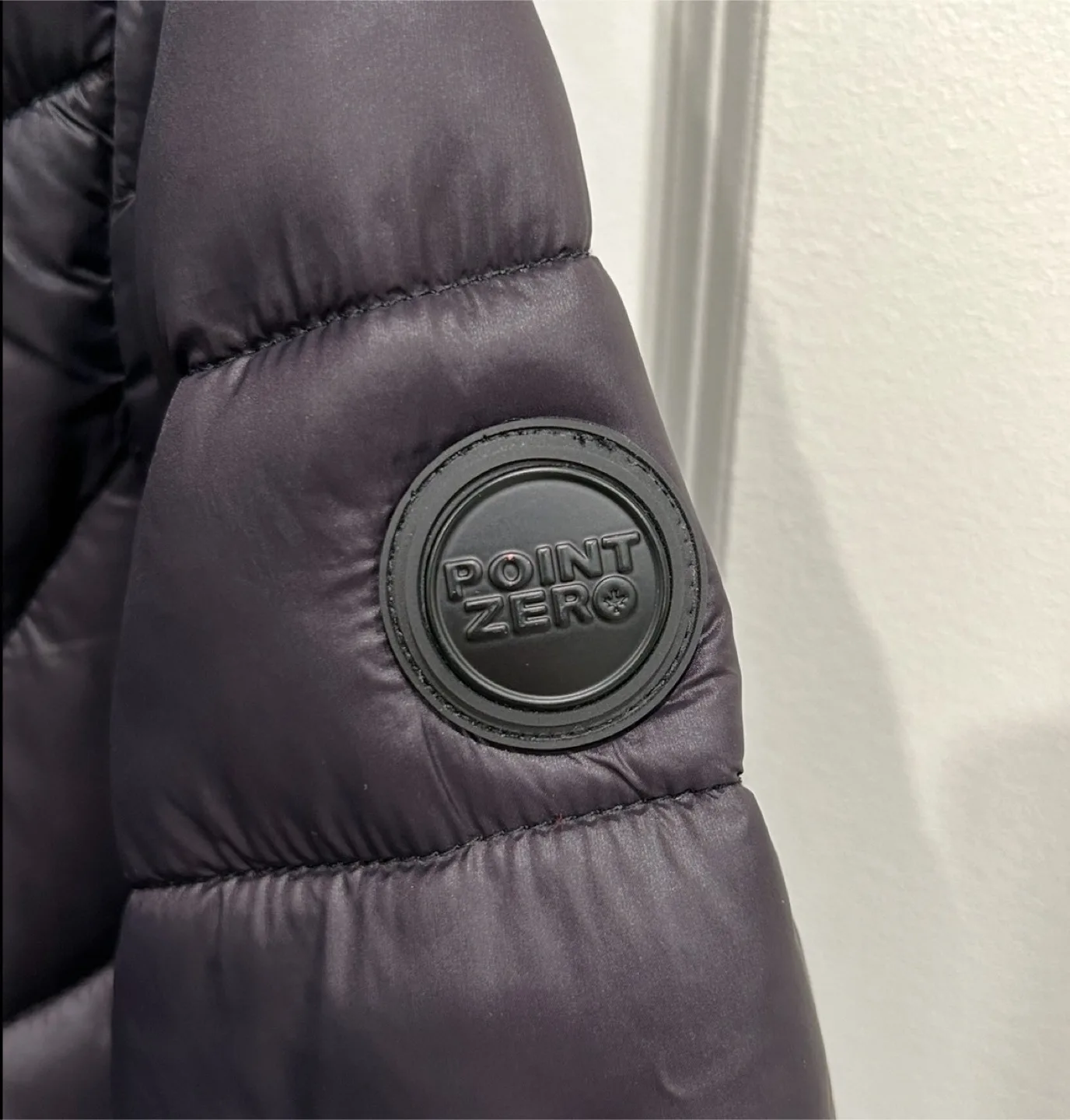 Point Zero Women’s Black Puffer Jacket (packable) image indicator(4)