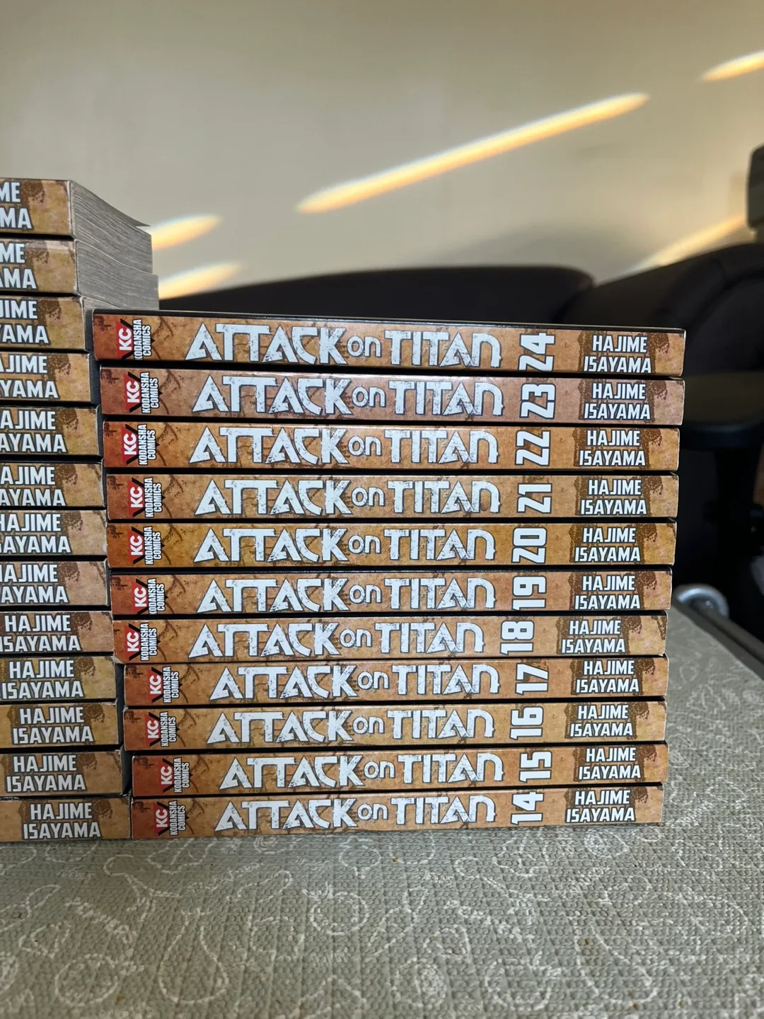 Attack on Titan 1-24 Manga image indicator(3)